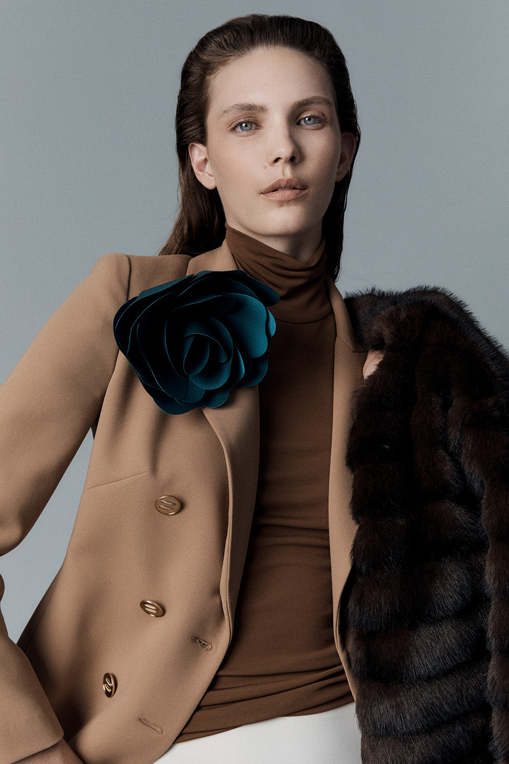 Carla Zampatti Cinnamon Crepe Peaked Double Breasted Jacket (Brown)