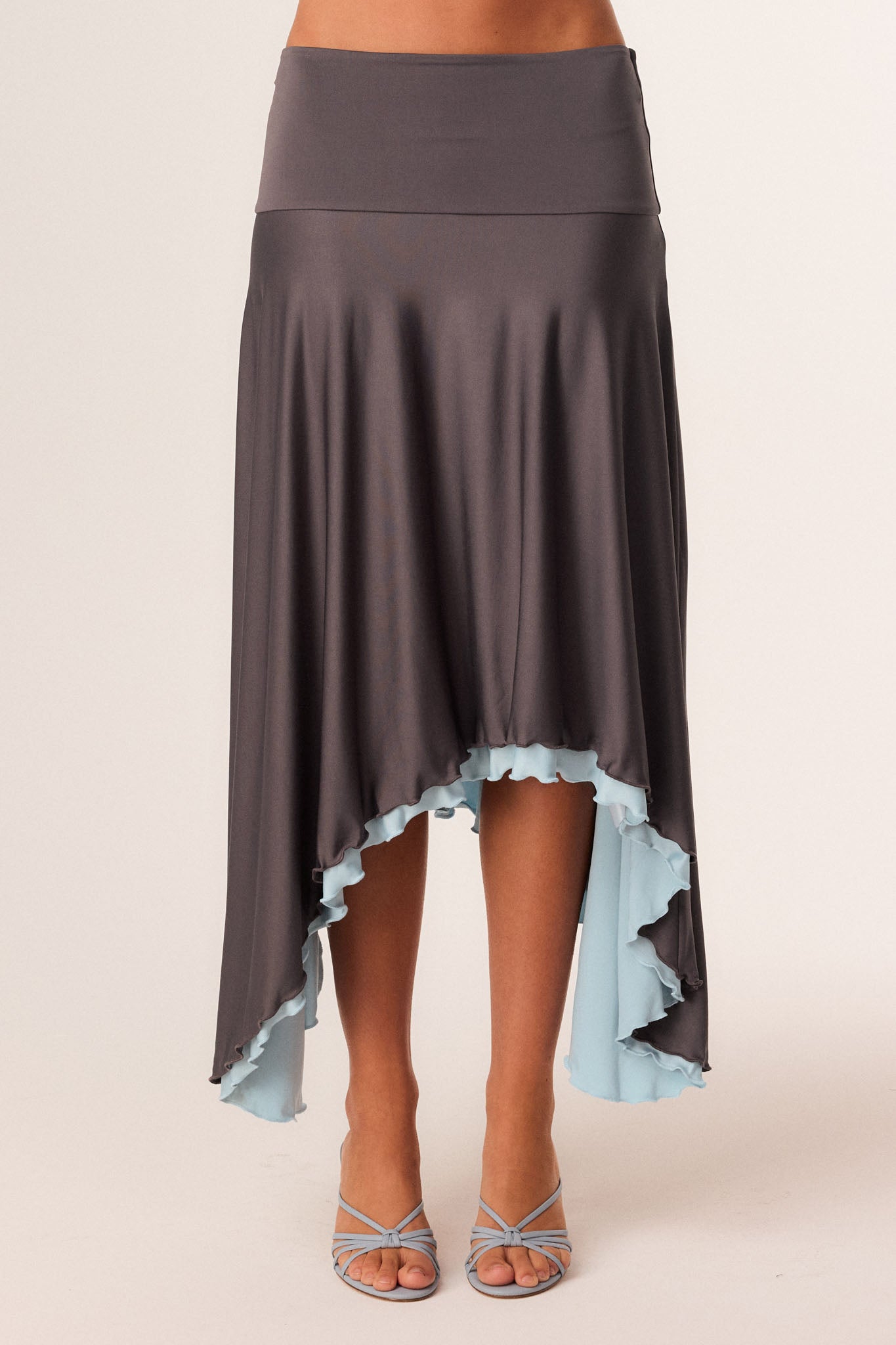 SNDYS MADISON MIDI SKIRT (Charcoal)