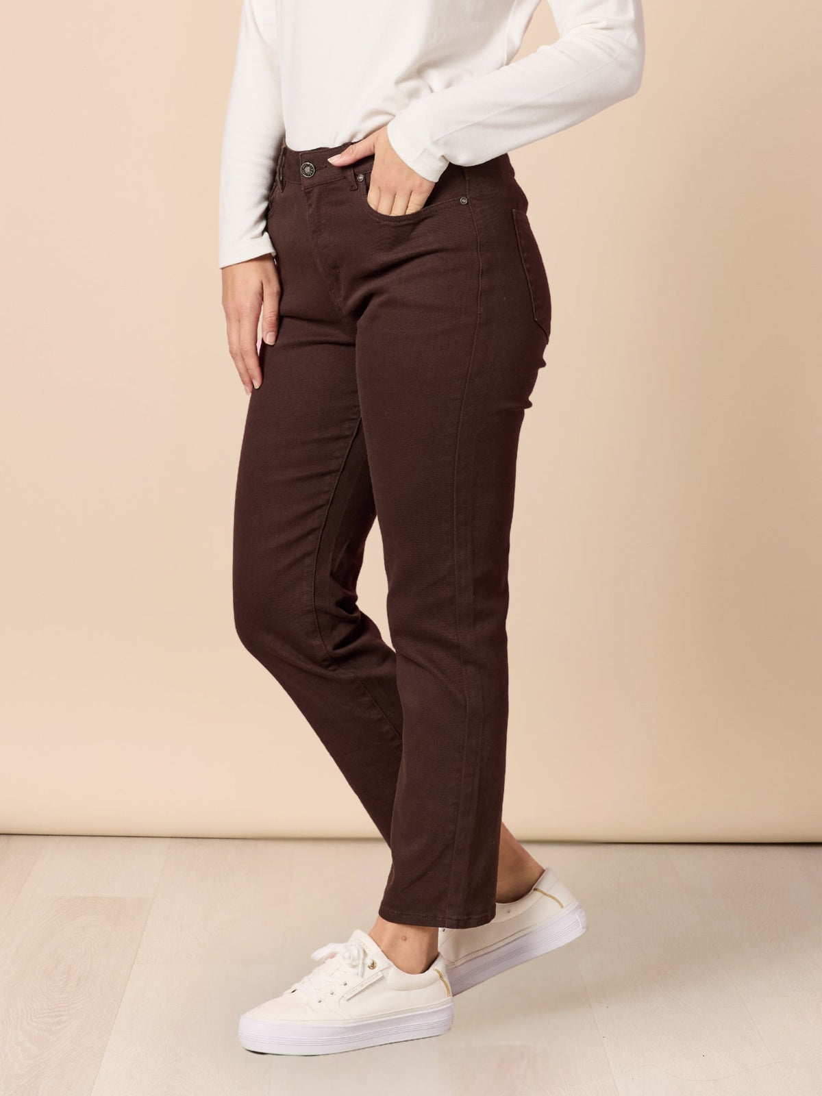 Gordon Smith Miracle Slim Leg Jean (Coffee)
