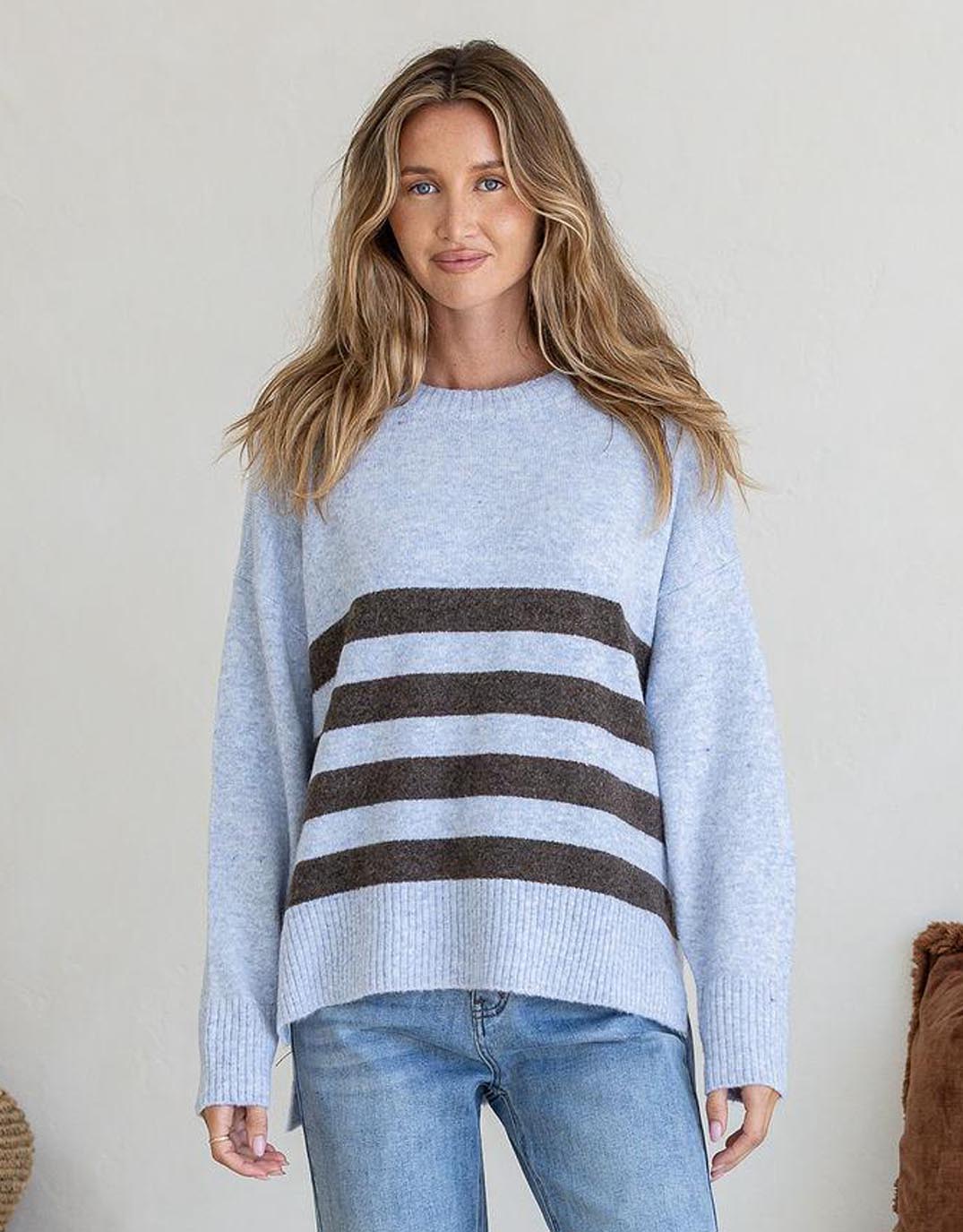 132 Fashion Manor Knit (Blue/Chocolate)