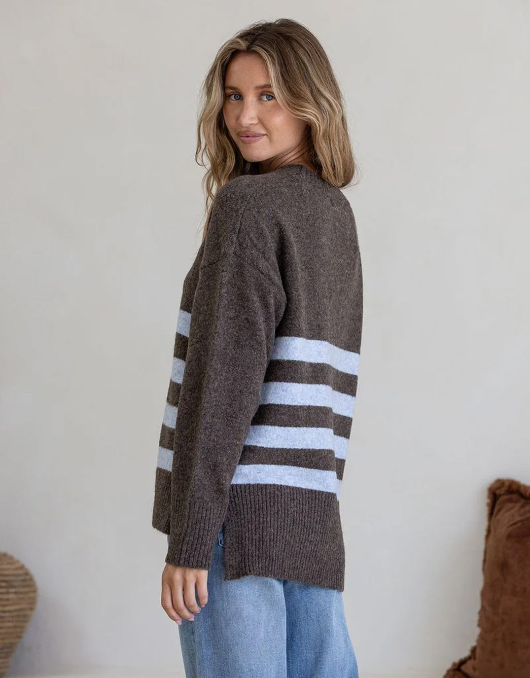 132 Fashion Manor Knit (Chocolate/Blue)