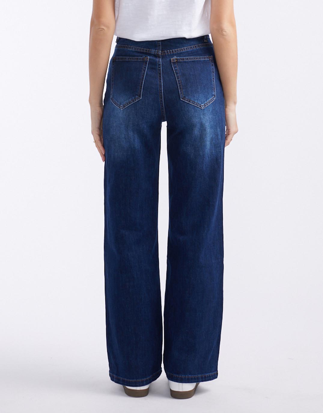 132 Fashion Marlowe Stretch Straight Leg Jean (Dark Wash)