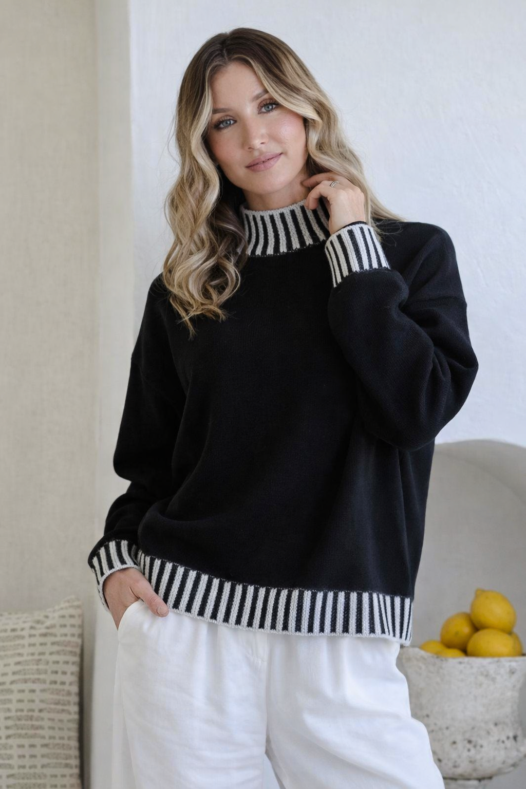 132 Fashion Mara Blanket Stitch Knit (Black/Latte)