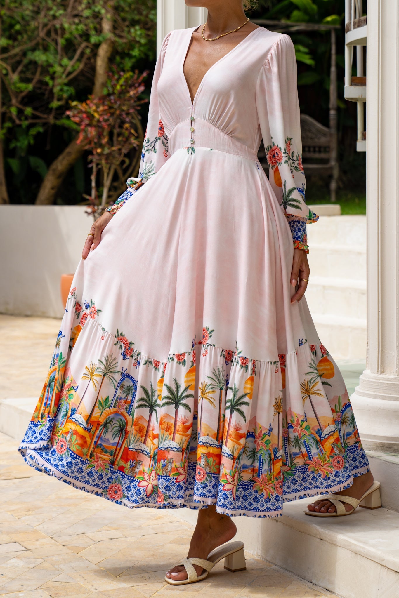 Heychic Zoraida Multicolour Tropical Long Sleeve V-Neck Maxi Dress (Multi)