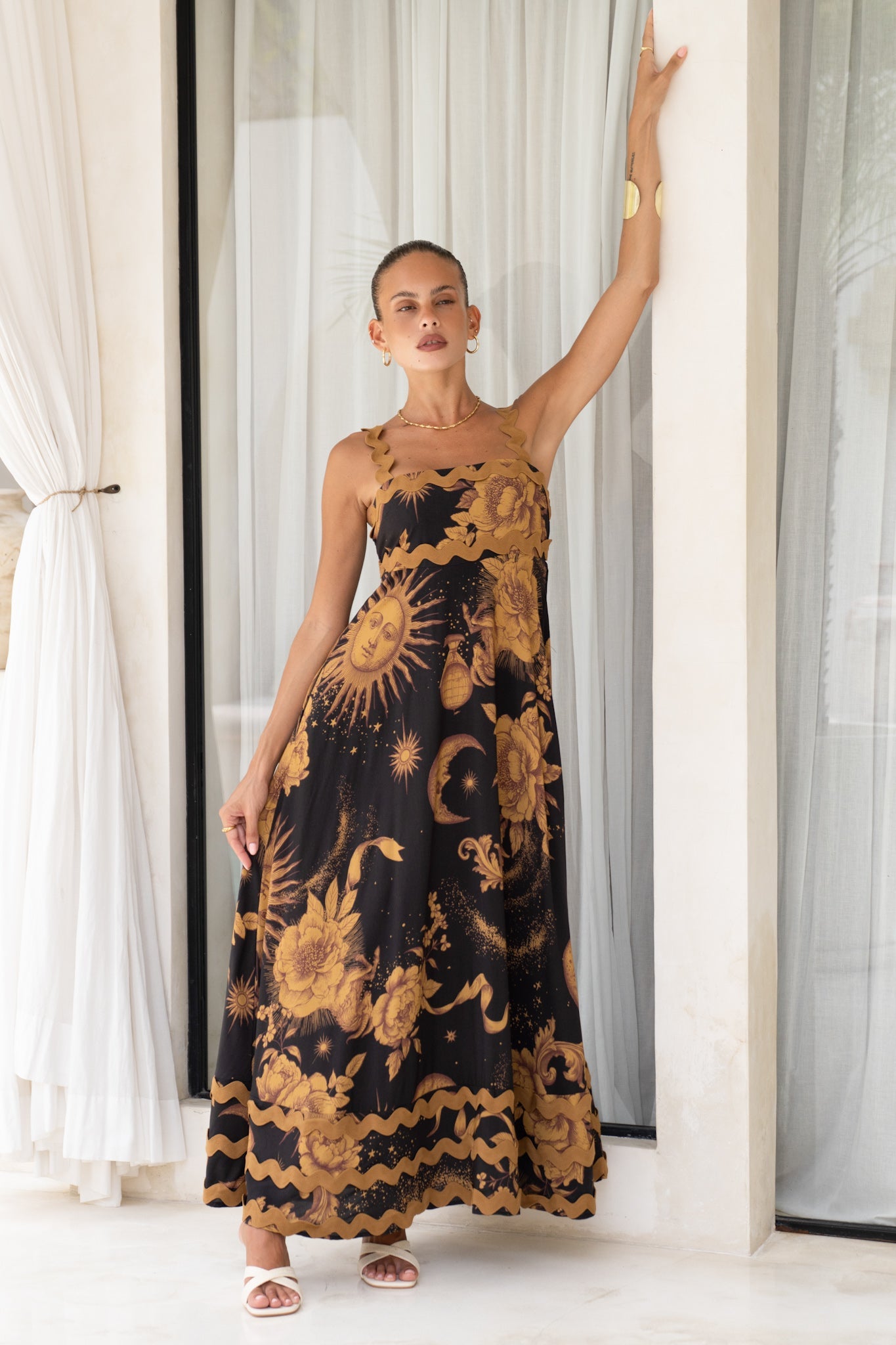 Heychic Estella Abstract Floral Ric Rac Maxi Dress (Black)