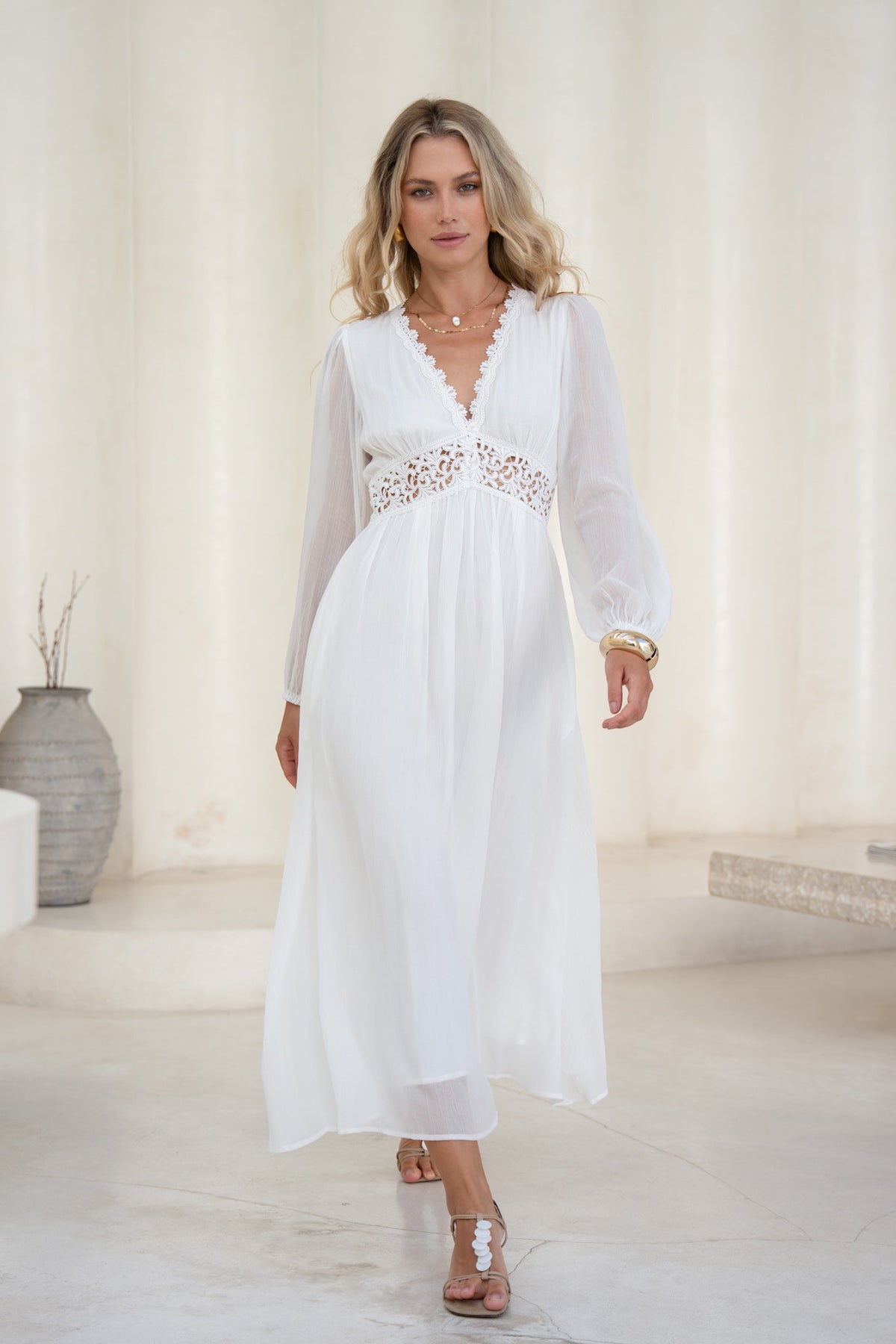 HEYCHIC Brienna Maxi Dress (White)