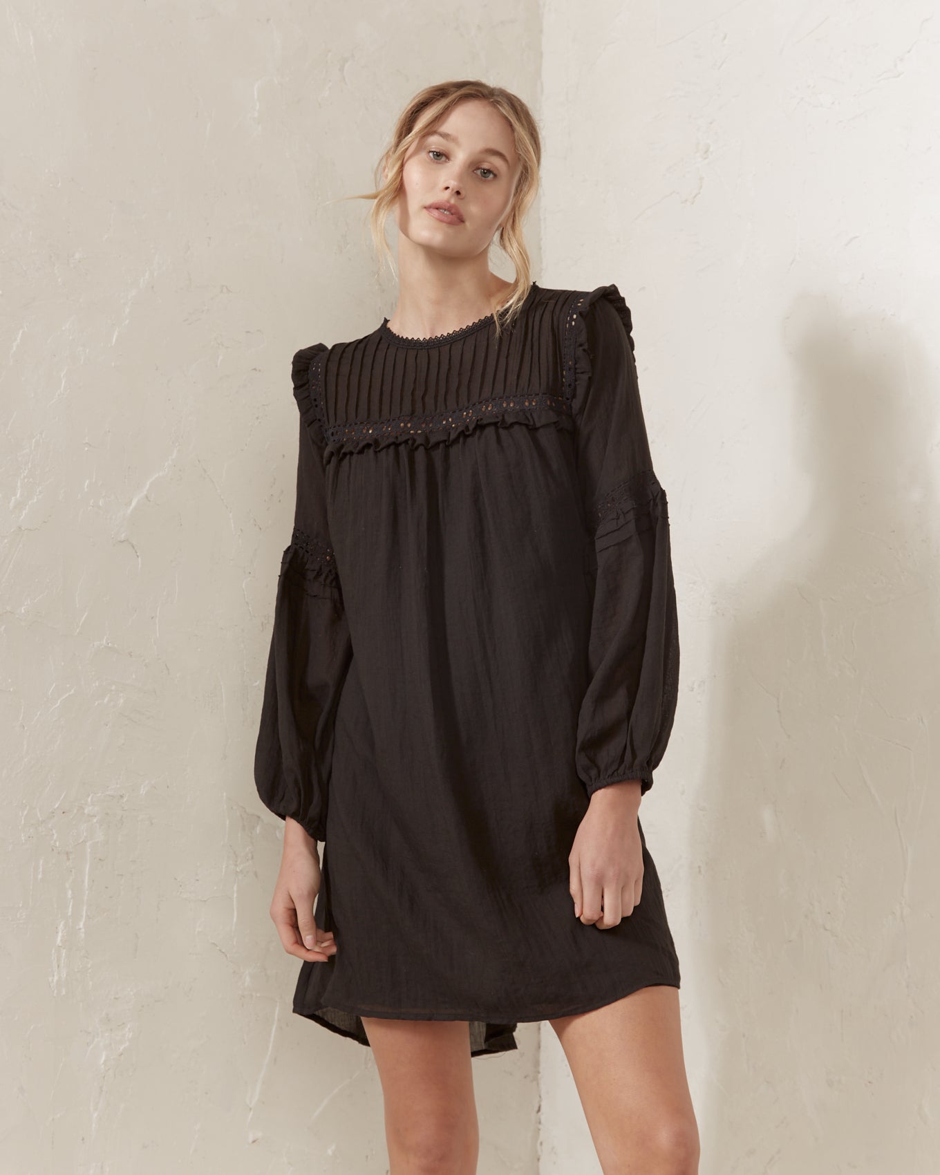 HEYCHIC Haidyn Ruffles Mini Dress (Black)