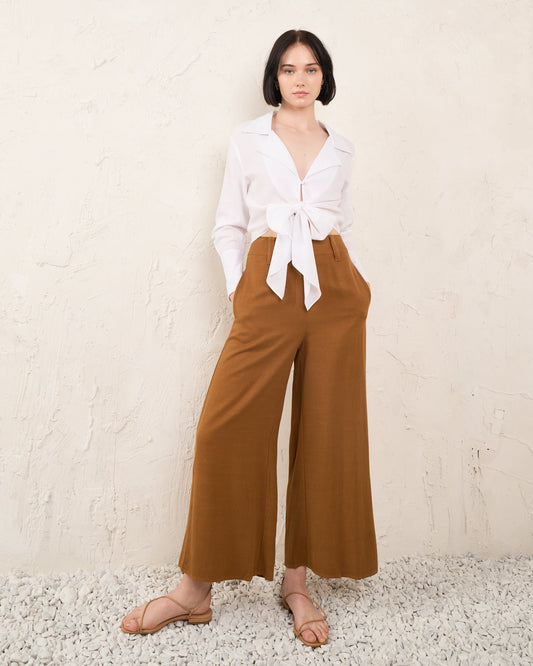 HEYCHIC Liana Collared Blouse (White)