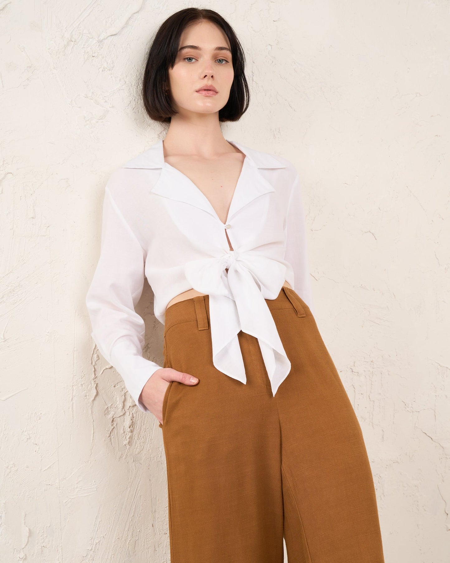 HEYCHIC Liana Collared Blouse (White)