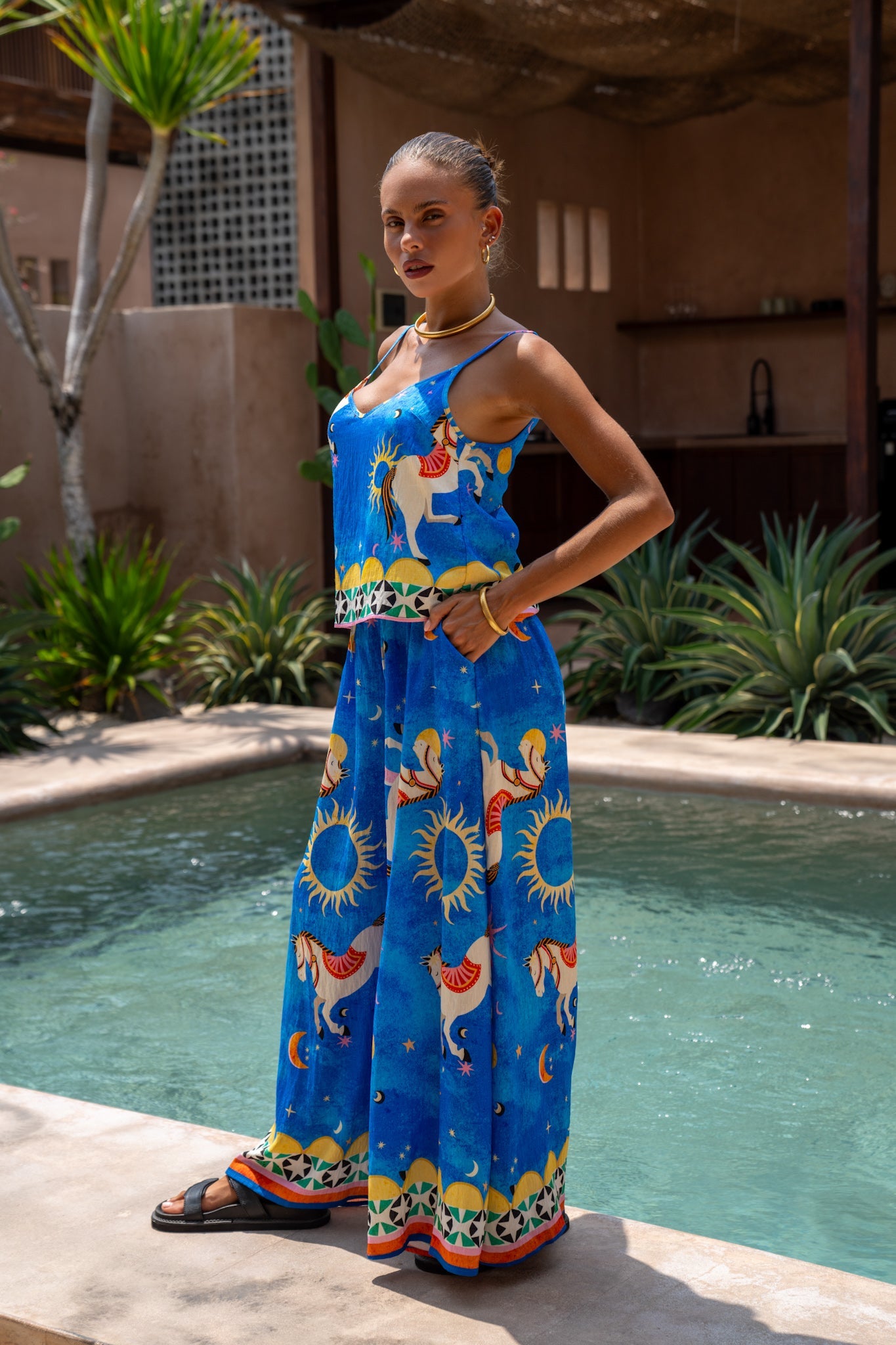 Heychic Philippa Abstract Cami Top (Blue)