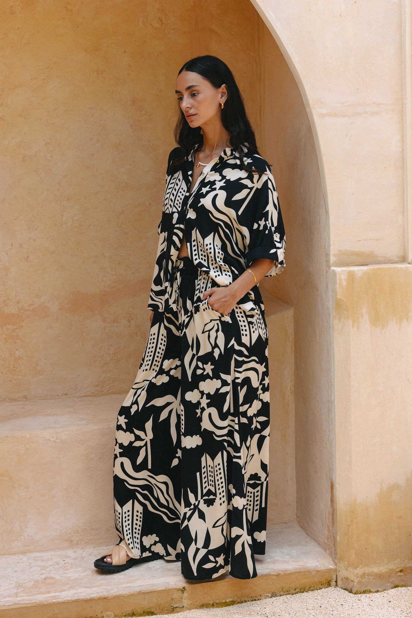 Heychic Cali Abstract Wide Leg Pants (Black)