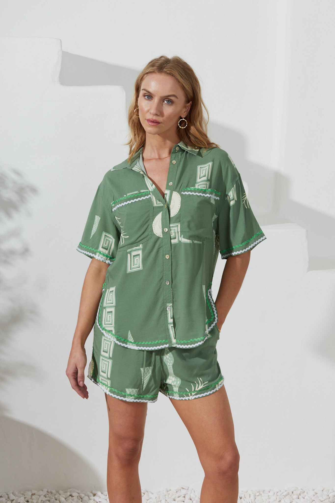 Heychic Verda Tropical Ric Rac Shorts (Green)