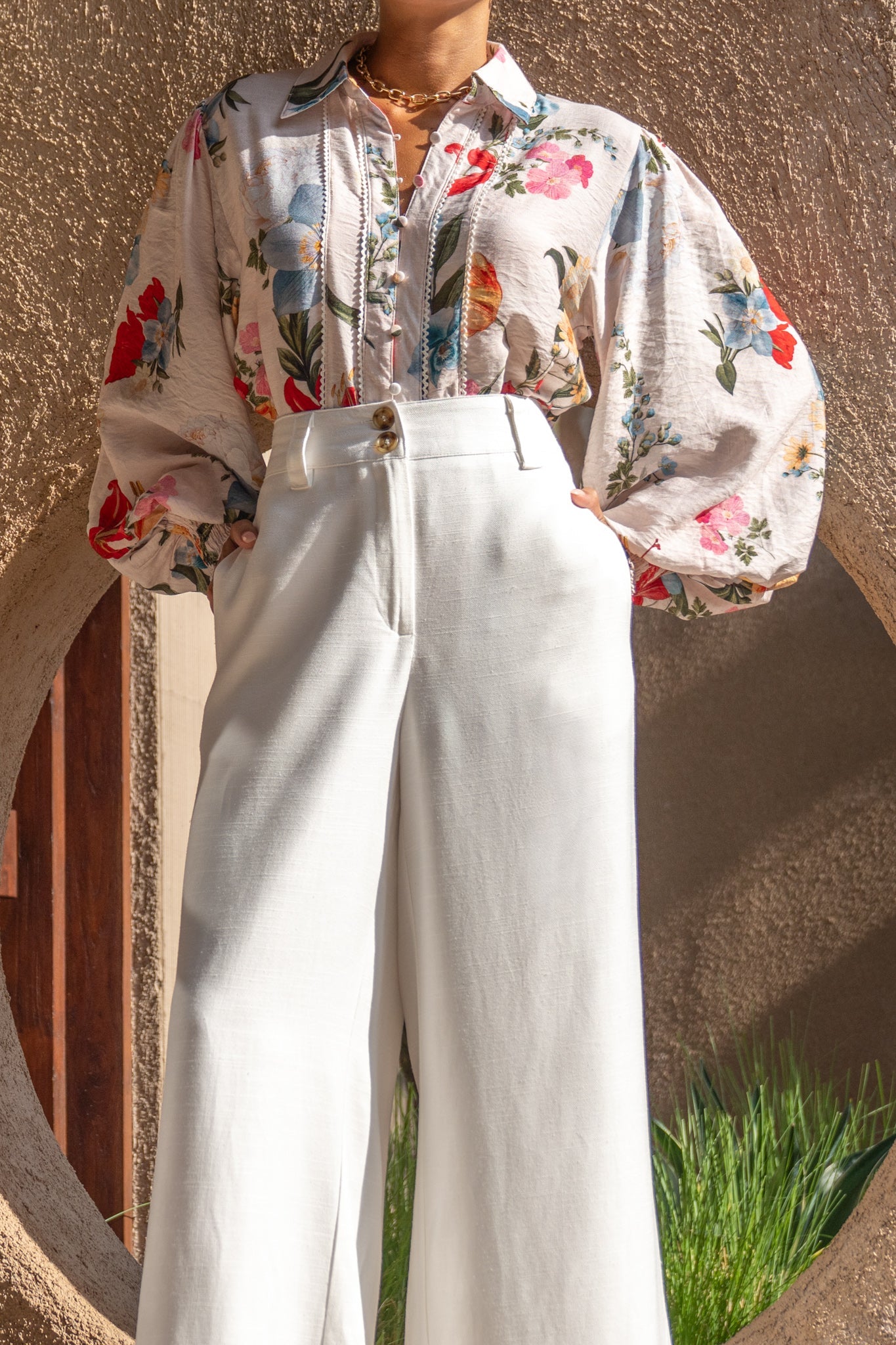 Heychic Joyce Multicolour Balloon Sleeve Collared Blouse (Floral)