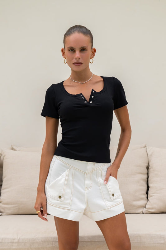 Heychic Adi Ribbed T-Shirt (Black)