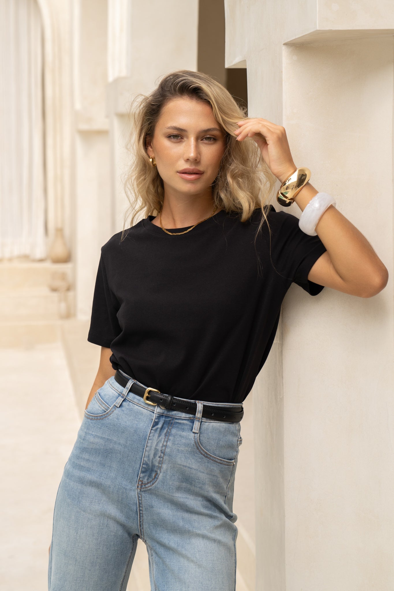 HEYCHIC Nox Classic Fit T-Shirt (Black)
