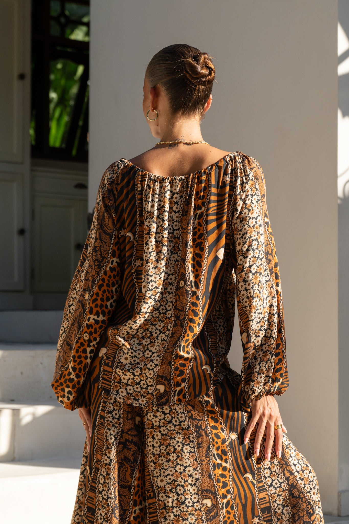 Heychic Malika Leopard Blouse (Brown)