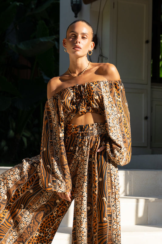 Heychic Malika Leopard Blouse (Brown)