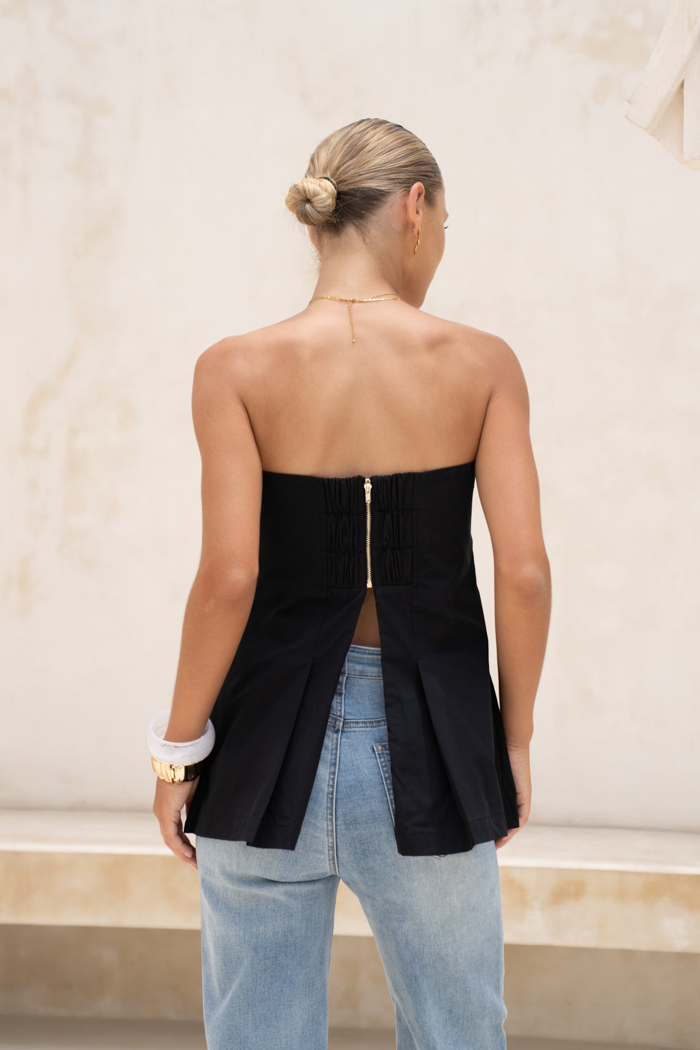 HEYCHIC Avie Pleated Strapless Top (Black)