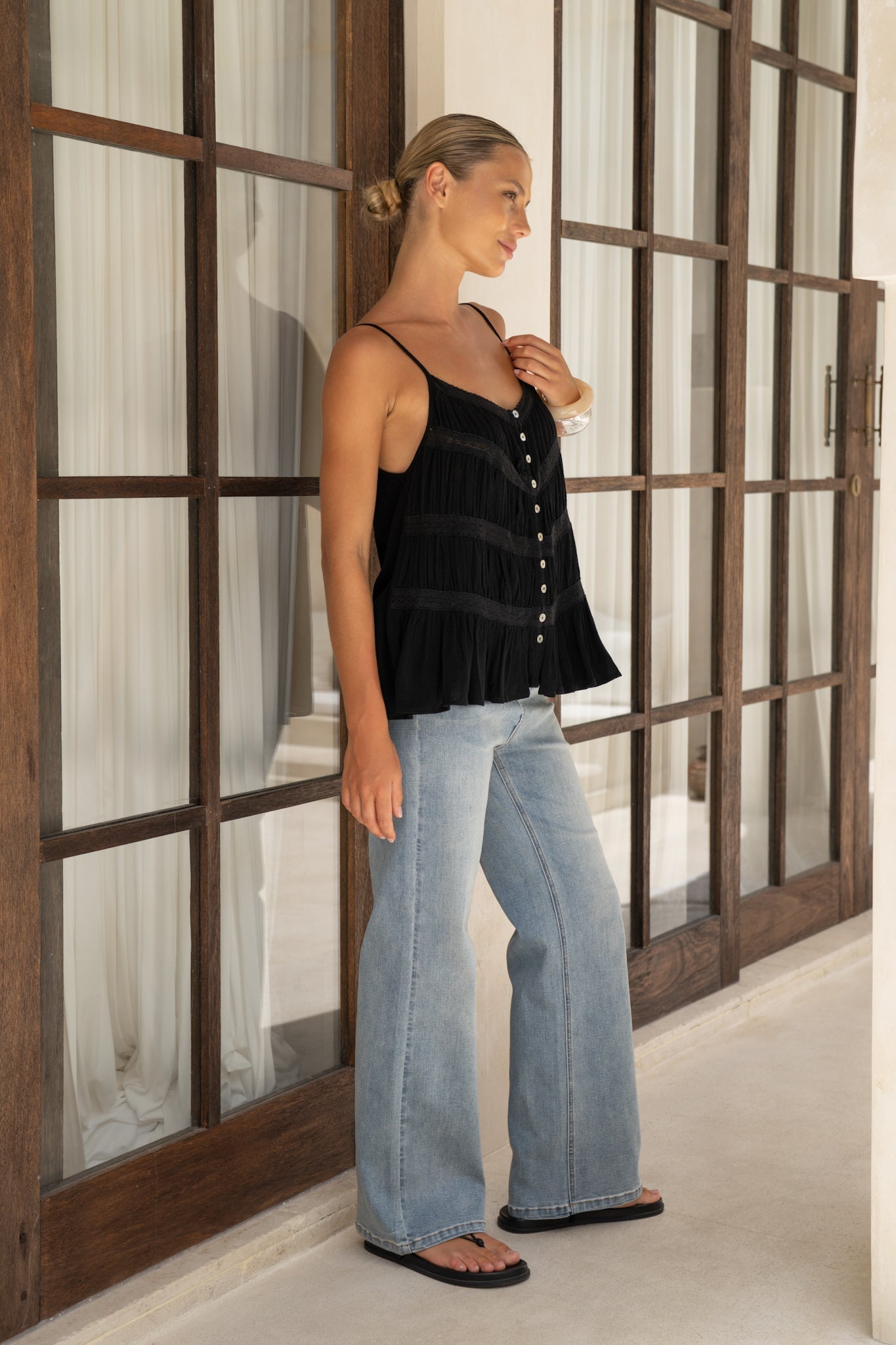 HEYCHIC Anwen Lace Trim Cami Top (Black)