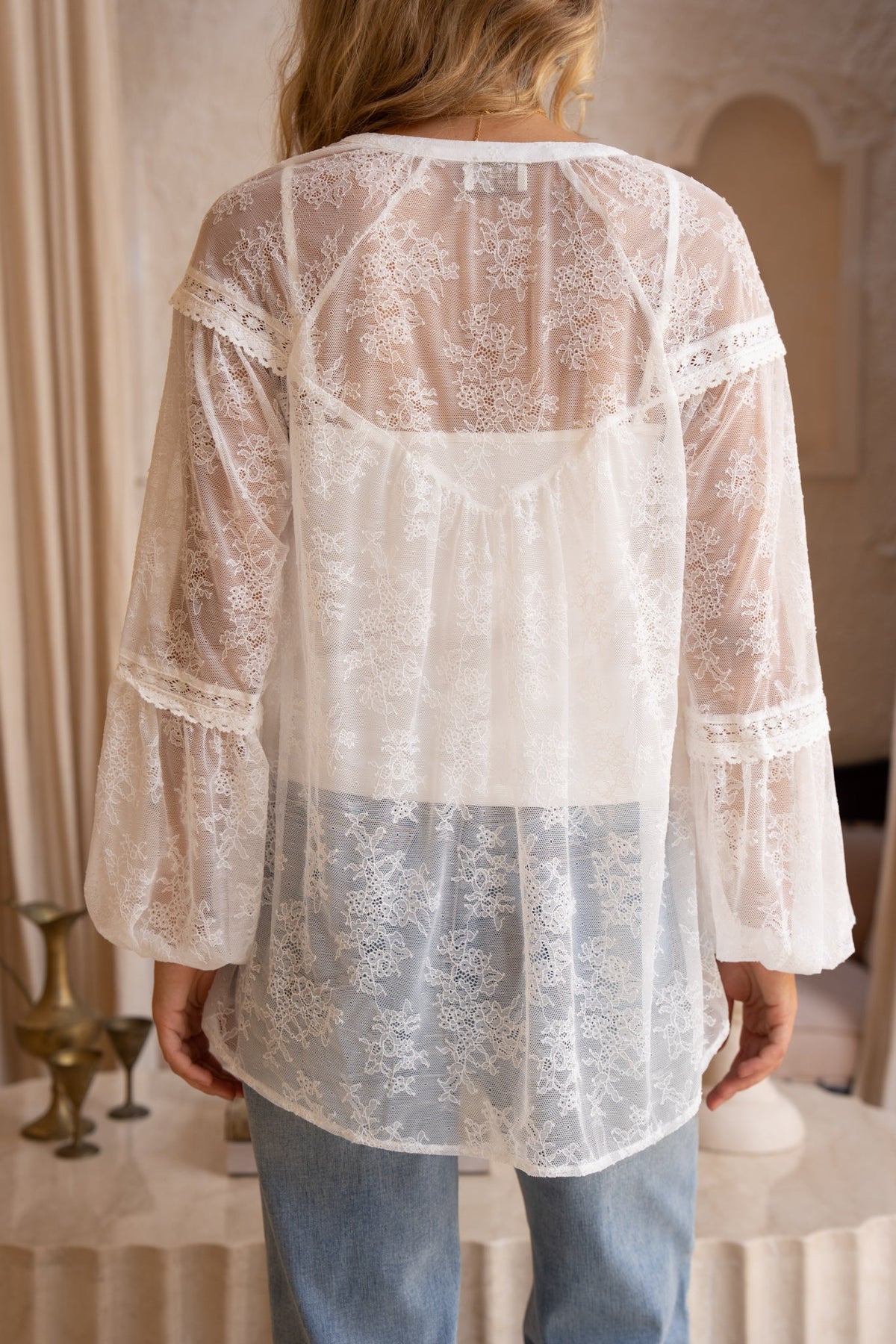 HEYCHIC Arla Lace Blouse (White)