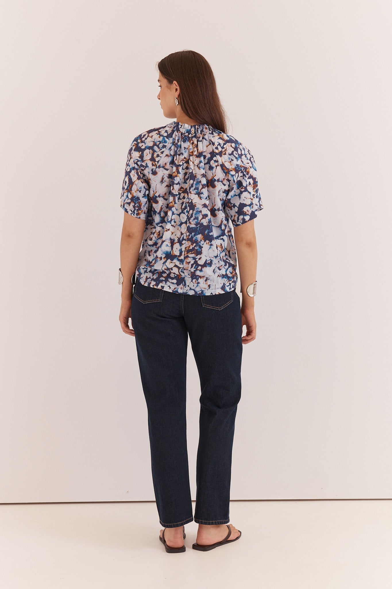 Sass Clothing Anika Frill Neck Blouse (Violet Floral)