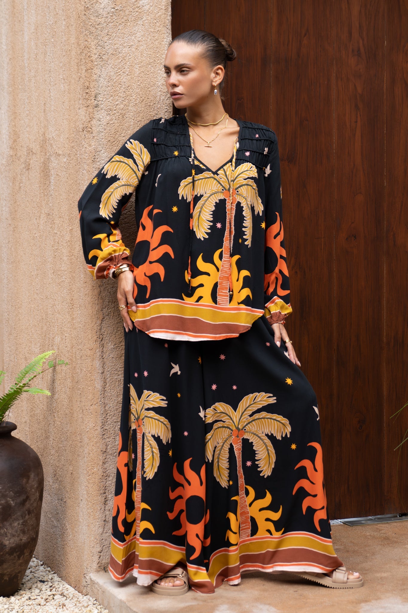 Heychic Solianne Tropical Wide Leg Pants (Black)