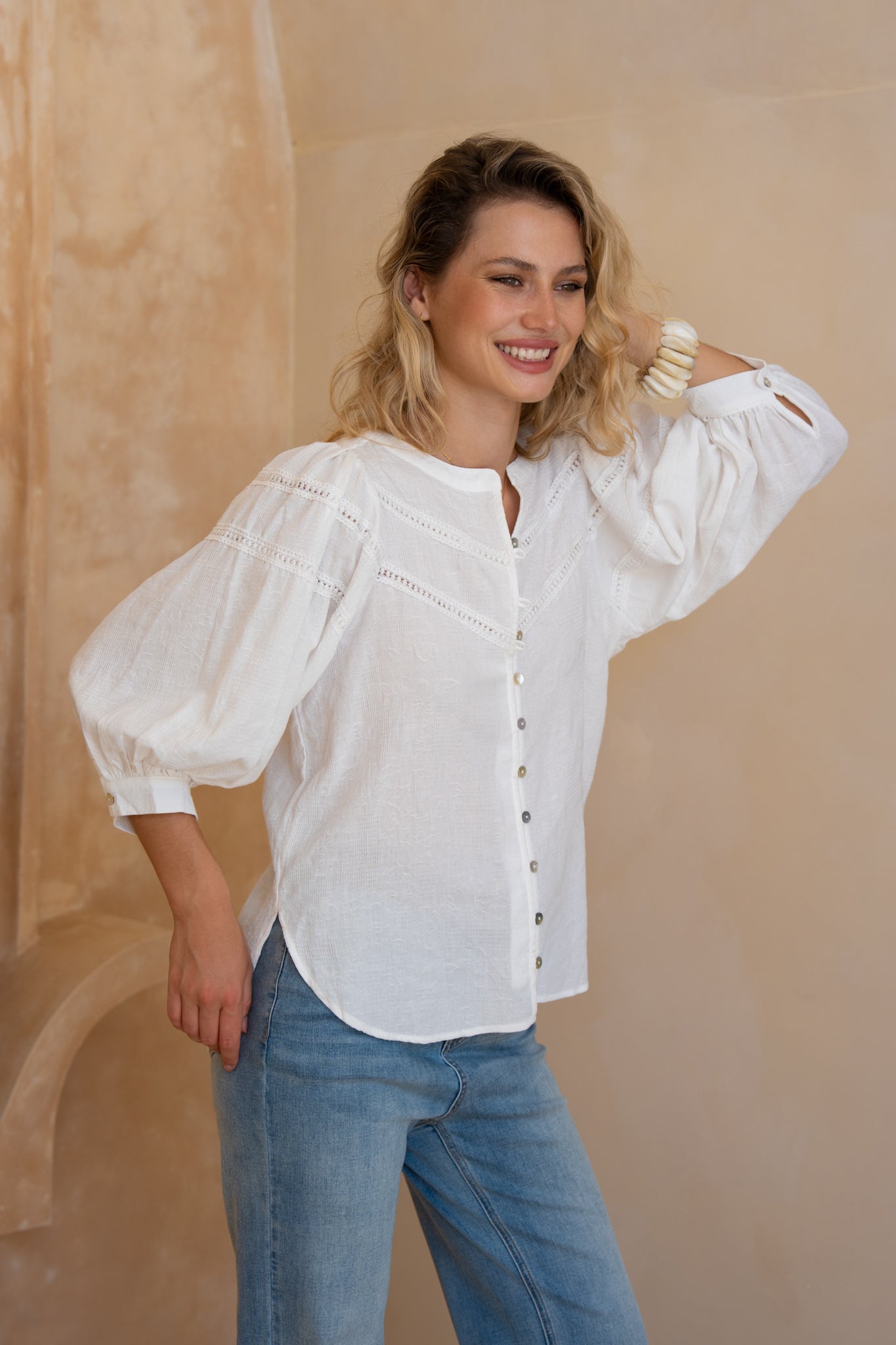 Heychic Anara Jacquard Blouse (White)