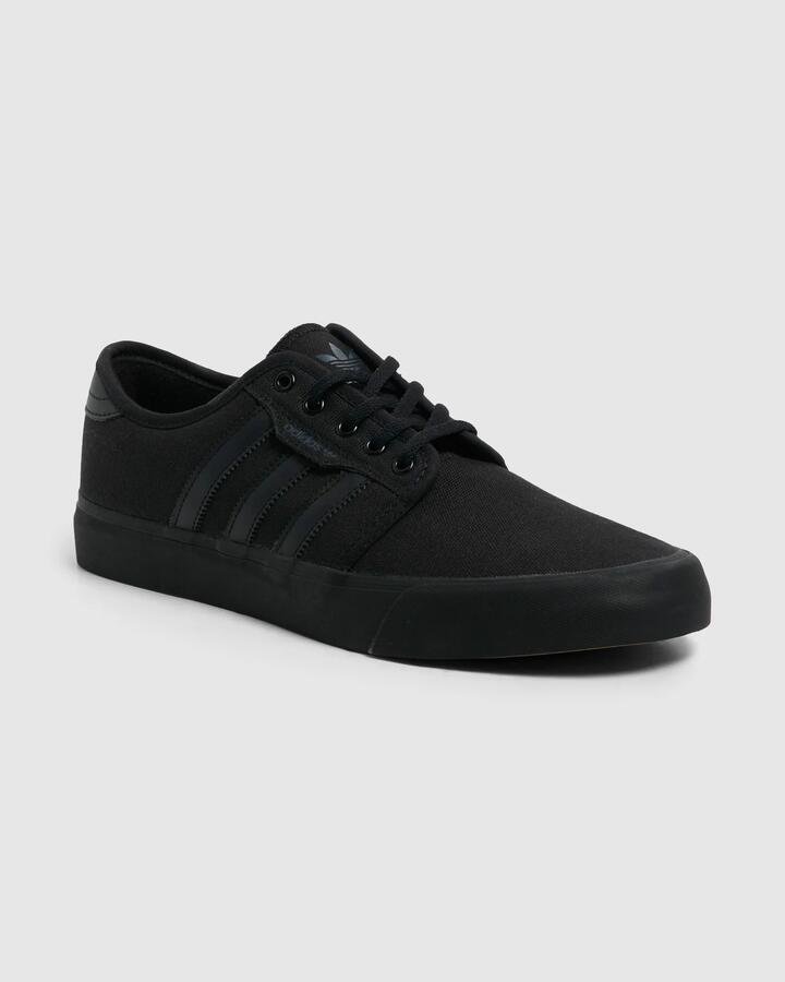 Image of Sneakers. Productname: adidas - Seeley Xt Sneakers - Cblack/Cblack/Cblack - in Cblack/Cblack/Cblack colour by brand - adidas