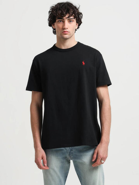 Image of a model wearing Tops. Productname: Polo Ralph Lauren Heavyweight T-Shirt in Black colour by brand - Polo Ralph Lauren