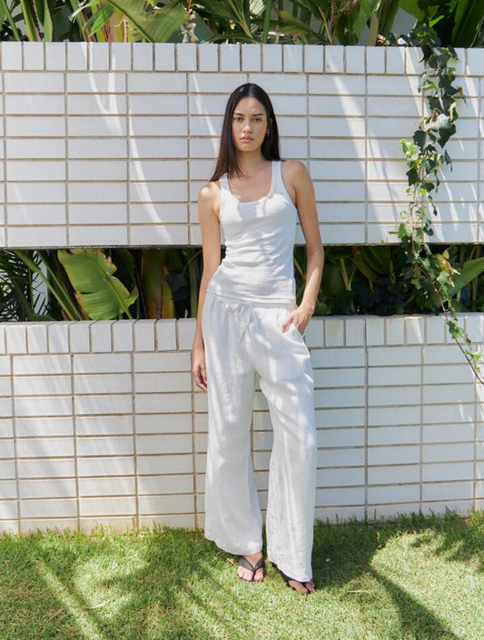 Image of a model wearing Pants. Productname: Lulu & Rose L&R Drawstring Pant in Off White colour by brand - Lulu & Rose