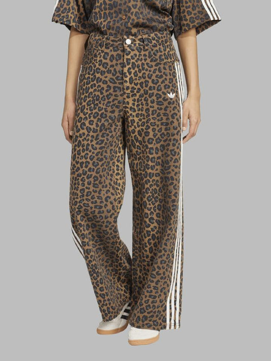 Image of a model wearing Pants. Productname: Adidas DNM Loose Pants in Multicolour/Bronze Strata colour by brand - Adidas