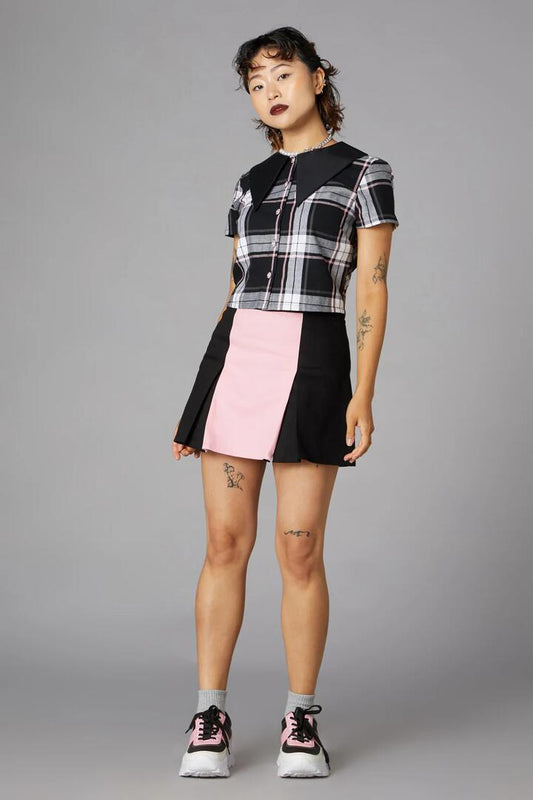 Image of a model wearing Skirts. Productname: Punk Contrast Skort in Black/Pink colour by brand - Black Friday