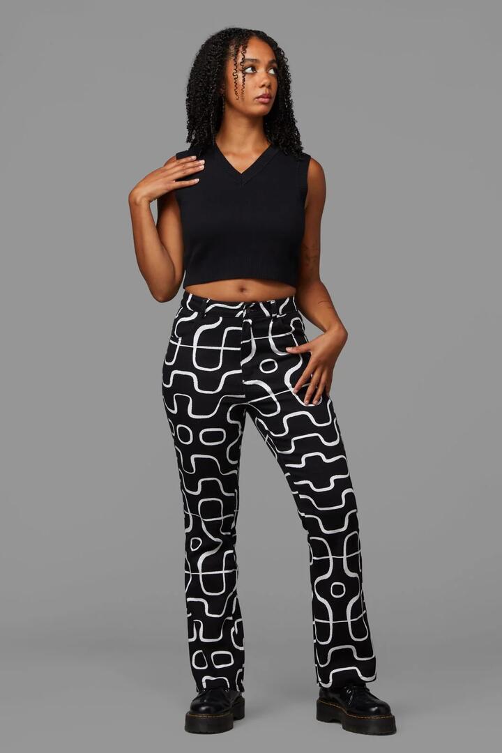 Image of a model wearing Denim. Productname: Soundwave Jean in Black colour by brand - Black Friday