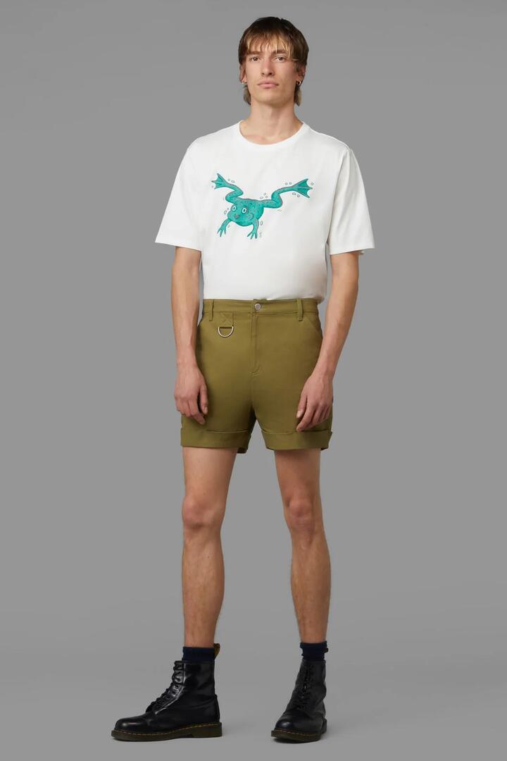 Image of a model wearing Shorts. Productname: Jaywalker Cargo Short in Black colour by brand - Black Friday
