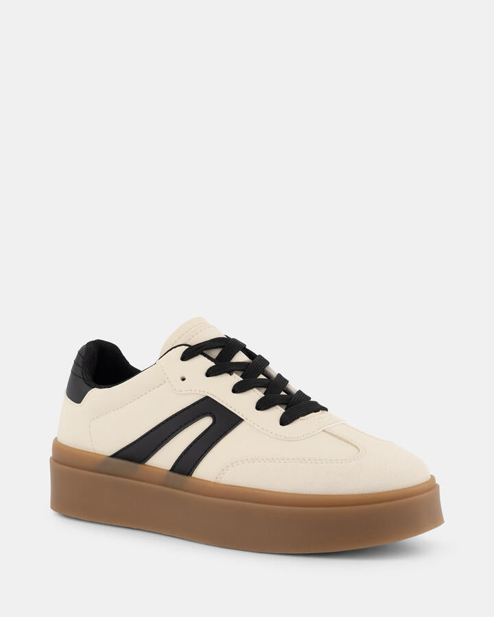 Image of Flats. Productname: CALLOWAY BEIGE Women's Casual Sneakers Novo Flats in Neutral colour by brand - Novo
