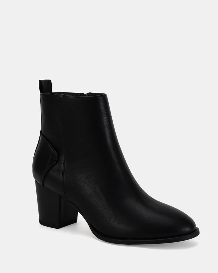 Image of Boots. Productname: DAMATO BLACK Women's Boot Low-Mid Heel Novo Boots in Black colour by brand - Novo