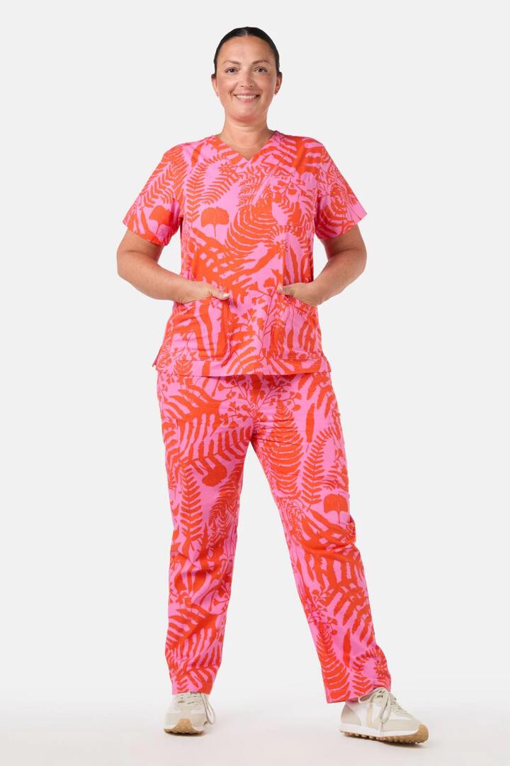Image of a model wearing Uniforms & Workwear. Productname: Sunset Fern Scrub Set in Pink colour by brand - Gorman