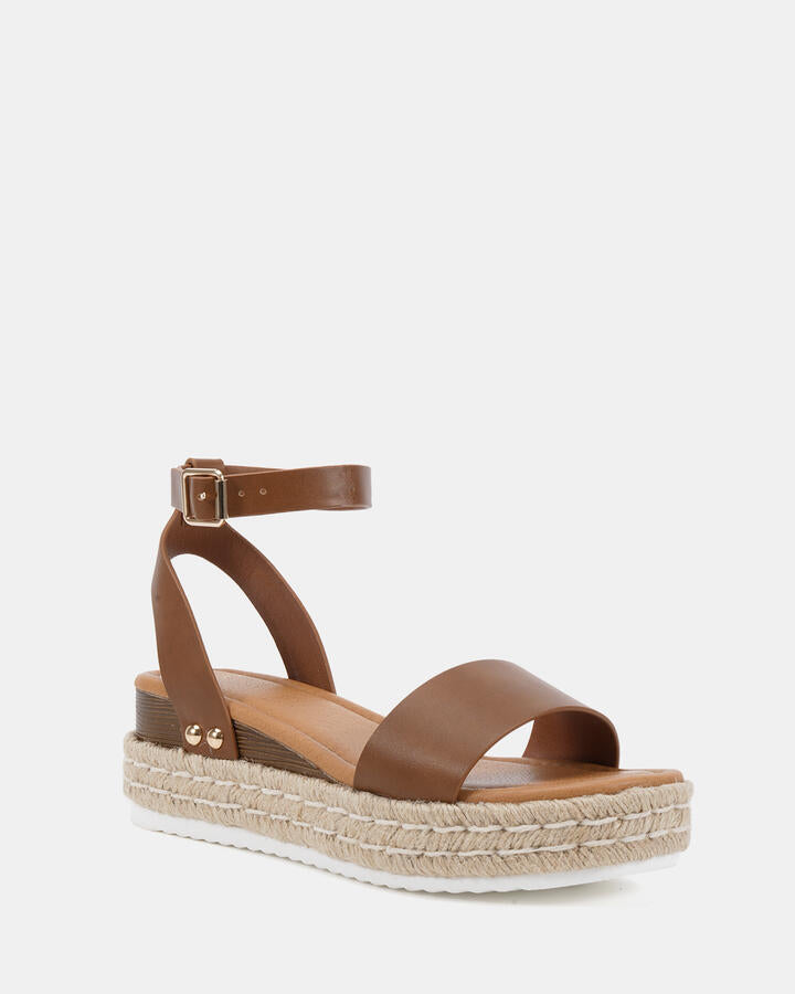 Image of Flats. Productname: Tenzin: Caramel - Women's Strappy - Flat in Caramel colour by brand - Novo