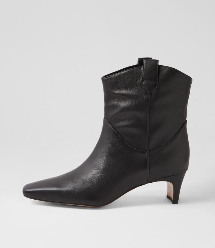 Image of Boots. Productname: Diarlia Black Leather Ankle Boots in Black colour by brand - MOLLINI