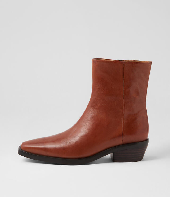 Image of Boots. Productname: Fyona Dark Rum Brown Leather Ankle Boots in DK RUM-DK BROWN HEEL colour by brand - MOLLINI