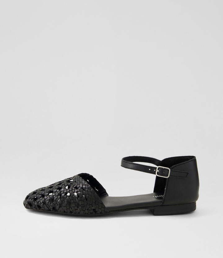 Image of Shoes. Productname: Darlenn Black Leather Flat Shoes in Black colour by brand - MOLLINI