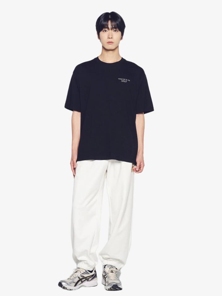 Image of T-Shirts. Productname: ADLV Ac Bear Basic Logo T-Shirt in Black colour by brand - ADLV