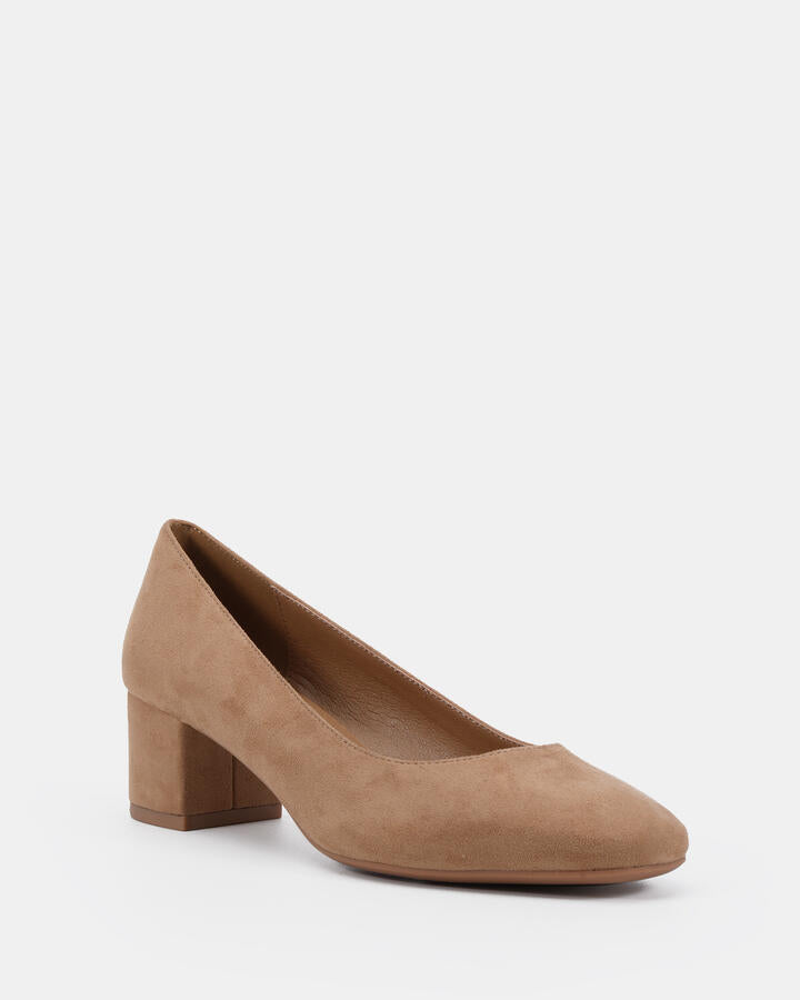 Image of Footwear. Productname: Isabell: Biscoff Suede - Women's Court - Low Heel in Biscoff Suede colour by brand - Novo