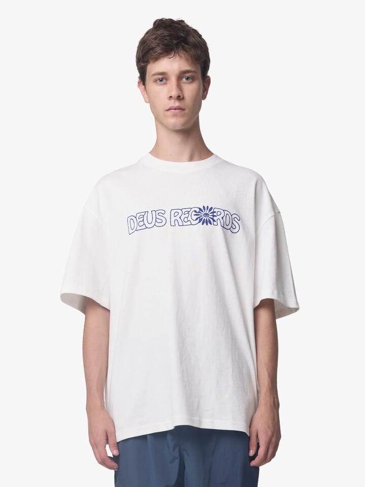 Image of T-Shirts. Productname: Deus Big World Tee in Vintage White colour by brand - Deus