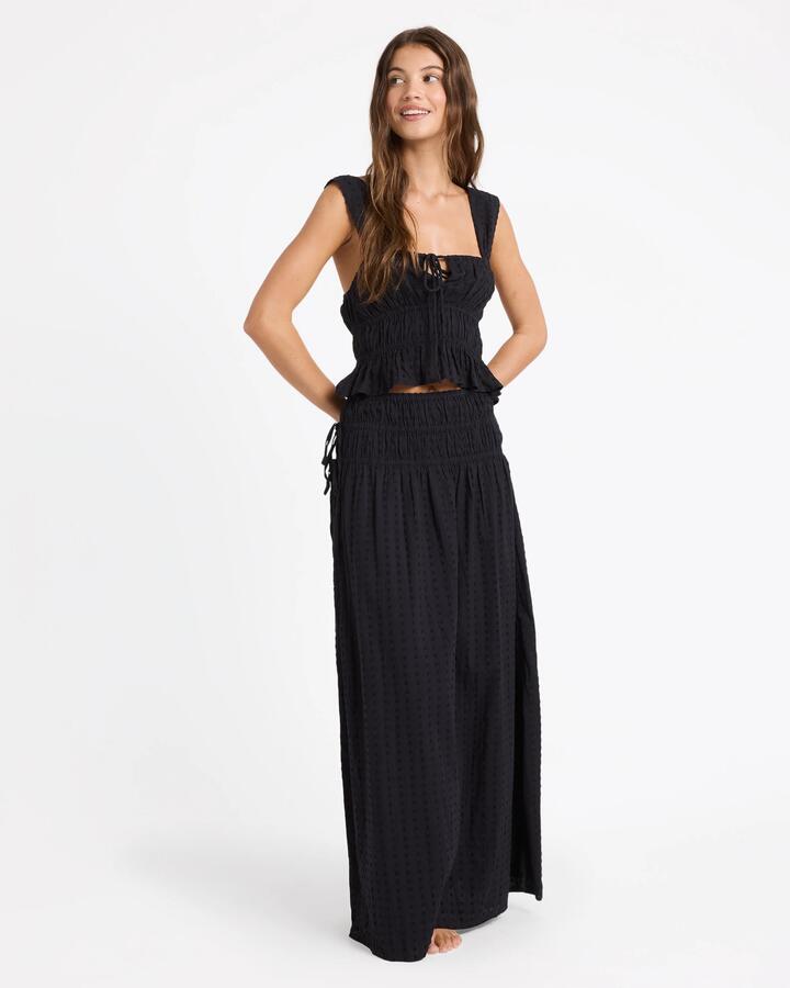 Image of a model wearing Skirts. Productname: roxy - Womens Malia Maxi Skirt - Black - in Black colour by brand - roxy