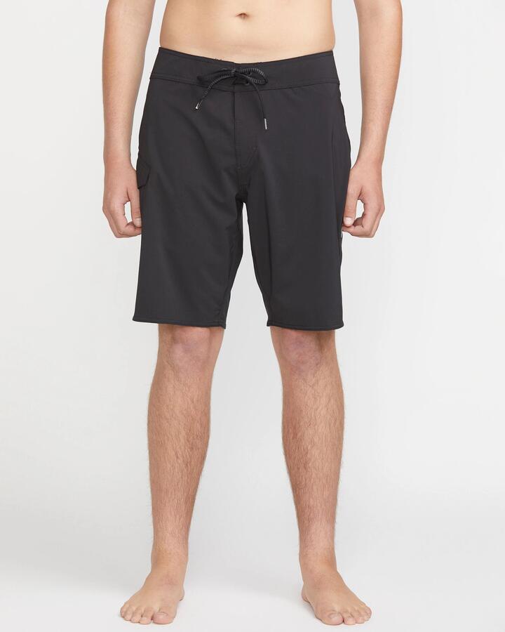 Image of Swimwear. Productname: volcom - Mens Lido Solid Mod 20" Boardshorts - Black - in Black colour by brand - volcom