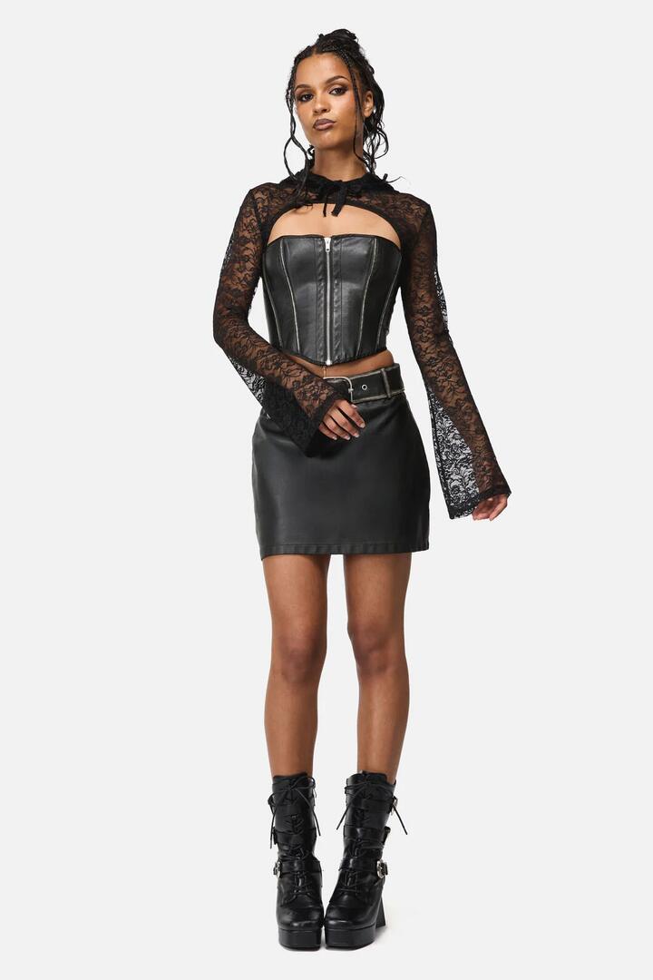 Image of a model wearing Outerwear. Productname: Dame Lace Hood Top in Black colour by brand - Black Friday