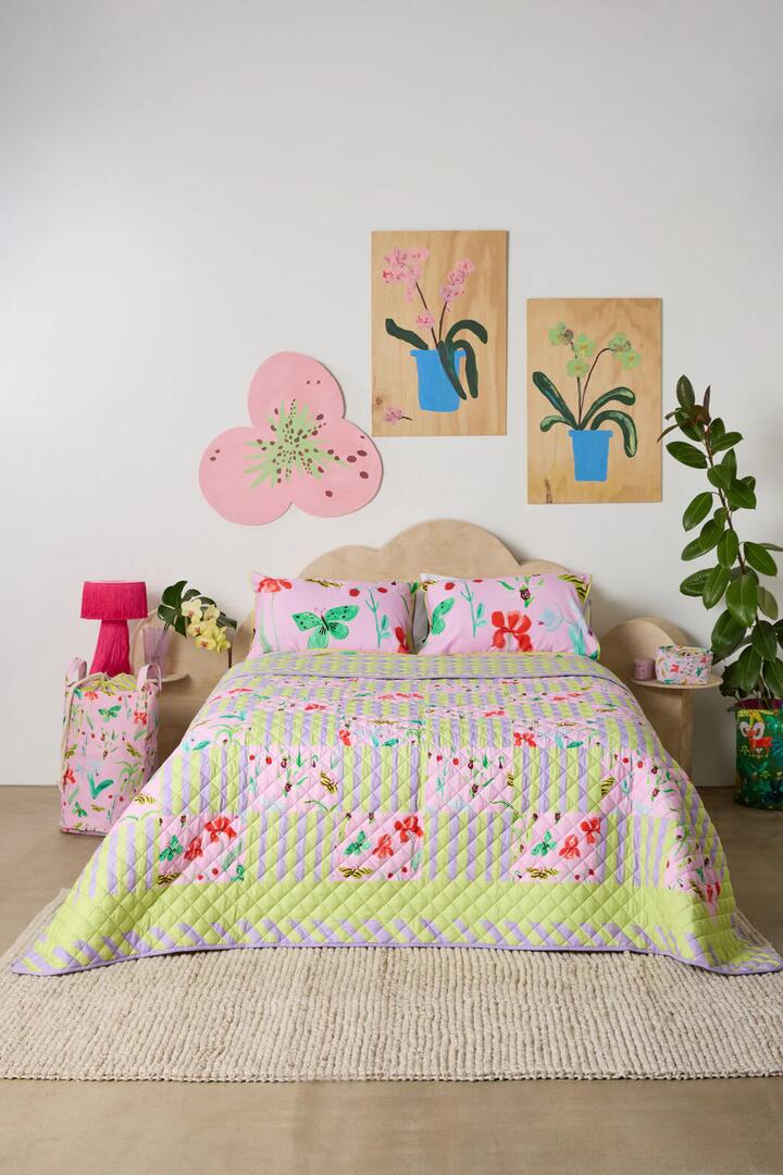 Image of Decor. Product name - Electric Eden Quilted Coverlet Q/K in Print colour by brand - Gorman