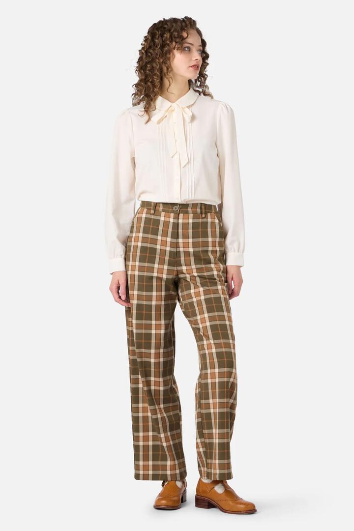 Image of a model wearing Pants. Productname: Vera Check Pants in Chocolate colour by brand - Princess Highway