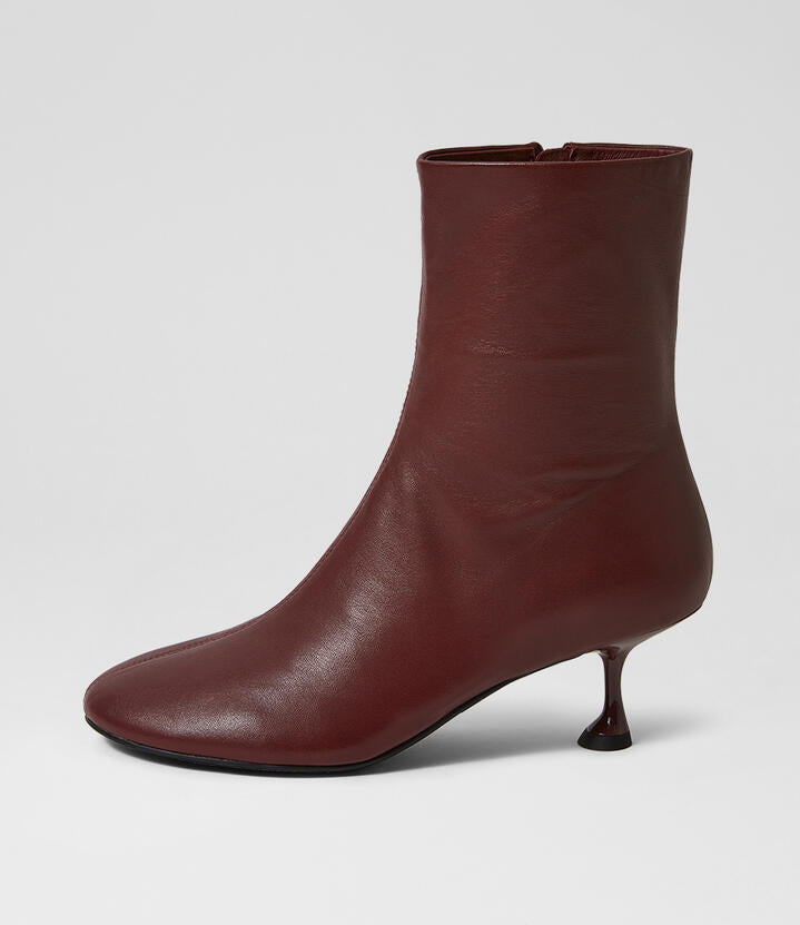 Image of Boots. Product name - Alio Burgundy Leather Ankle Boots in Burgundy colour by brand - MOLLINI